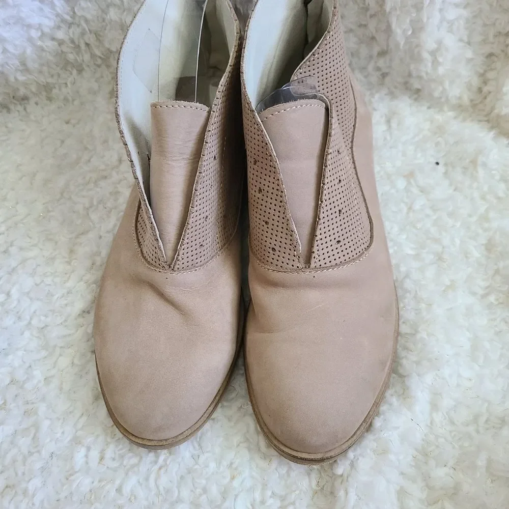 Joy Wendel beige suede Leather ankle boots back‎ zip sz 40